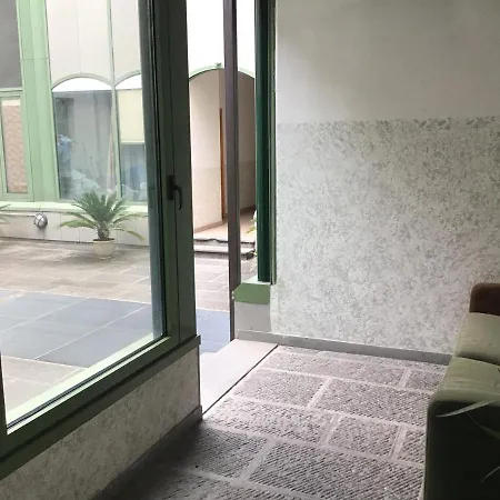 Random At Our Choice Located In Palazzo Rosselli 55 Appartement *
