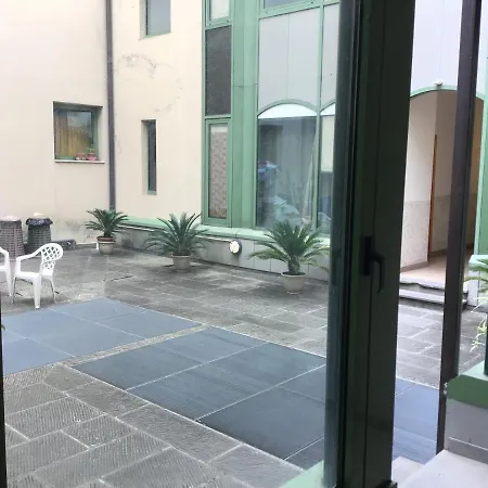 Random At Our Choice Located In Palazzo Rosselli 55 Apartment Florence
