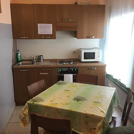 Appartement Random At Our Choice Located In Palazzo Rosselli 55